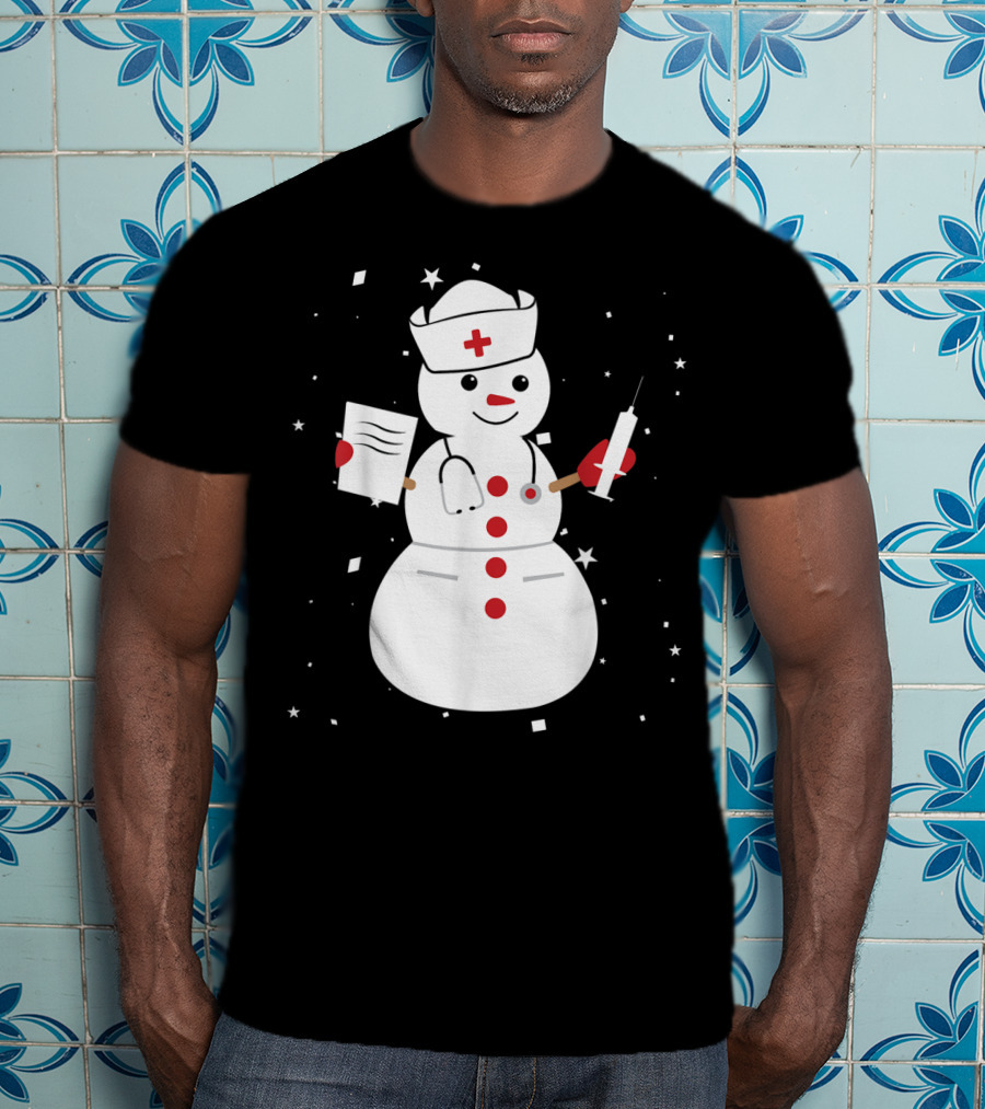 Nurse Snowman Holding Syringe And Clipboard For Cute Christmas Winter T-Shirt