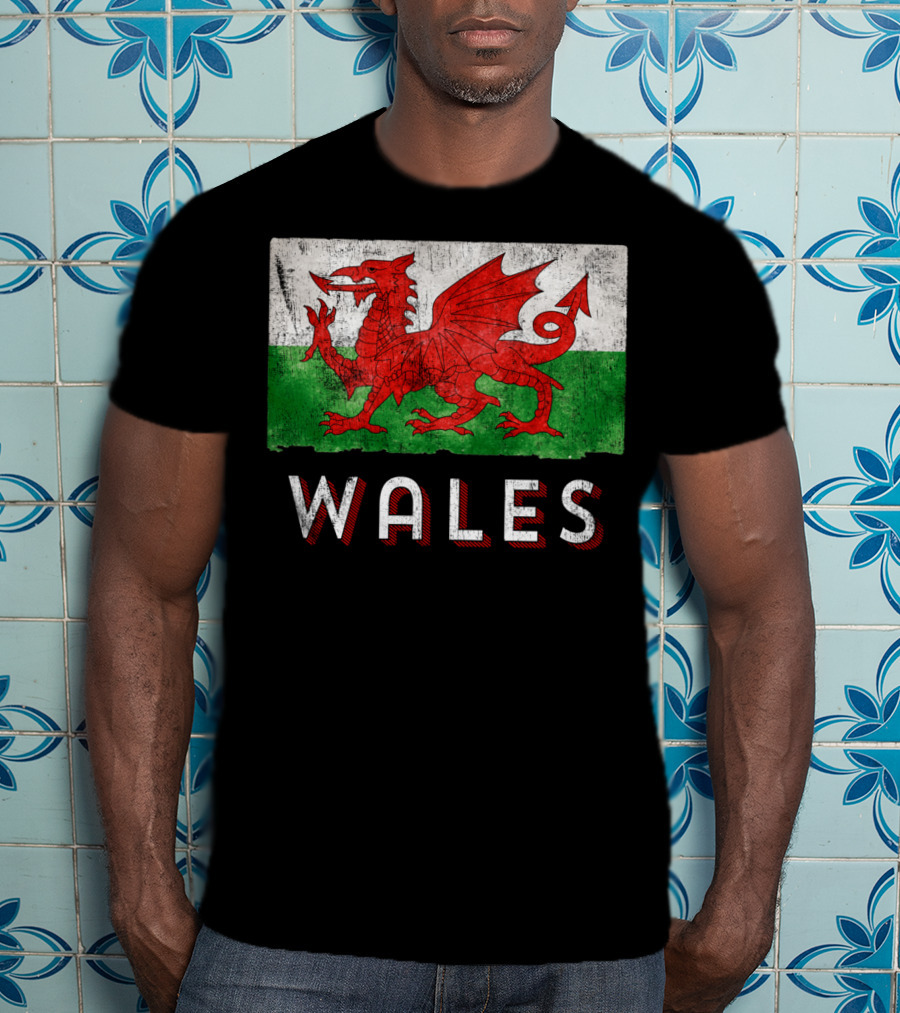Wales Cymru Rugby Welsh Red Dragon Green Flag T-Shirt