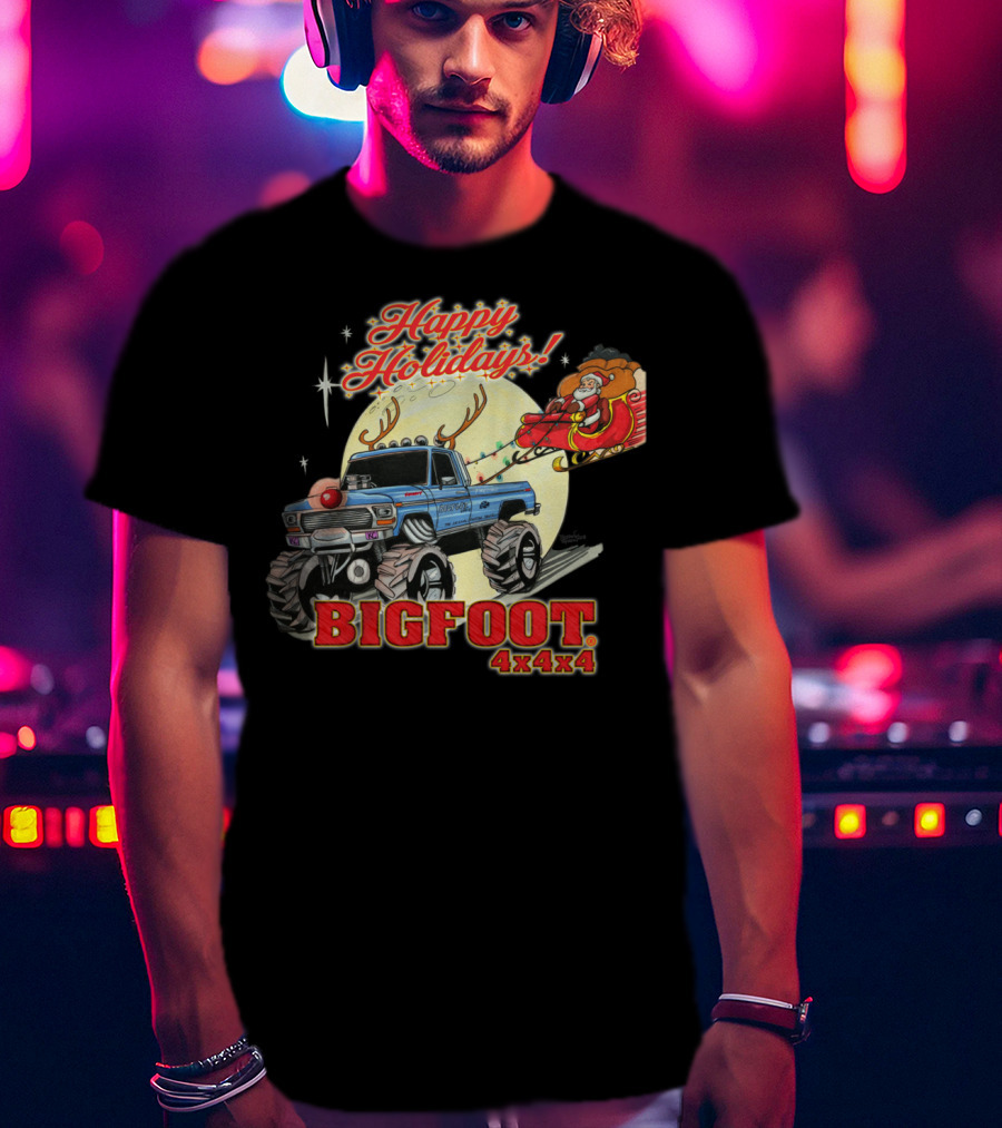 Happy Holidays Bigfoot 4x4x4 Santa Sleigh Reindeer Truck T-Shirt