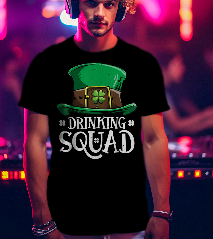 Drinking Squad Leprechaun St Patricks Day Men T-Shirt