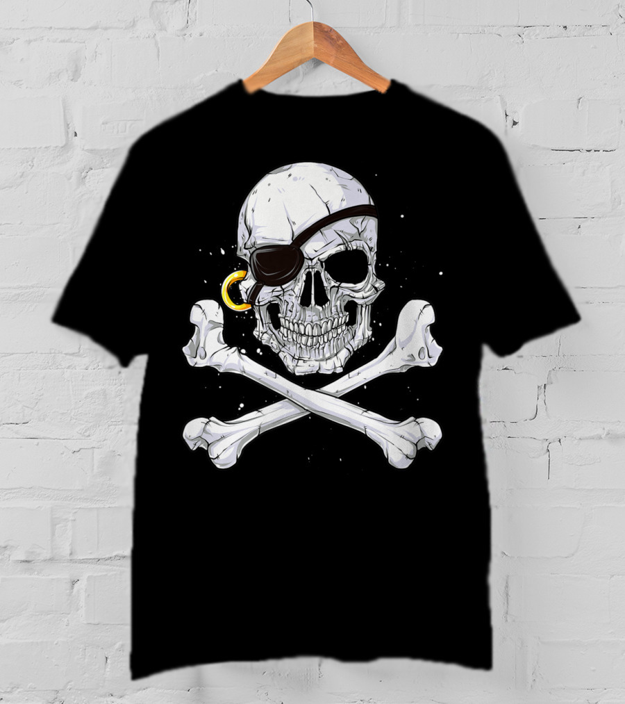 Jolly Roger Skull Crossbones Pirate Eye Patch Gold Earring T-Shirt