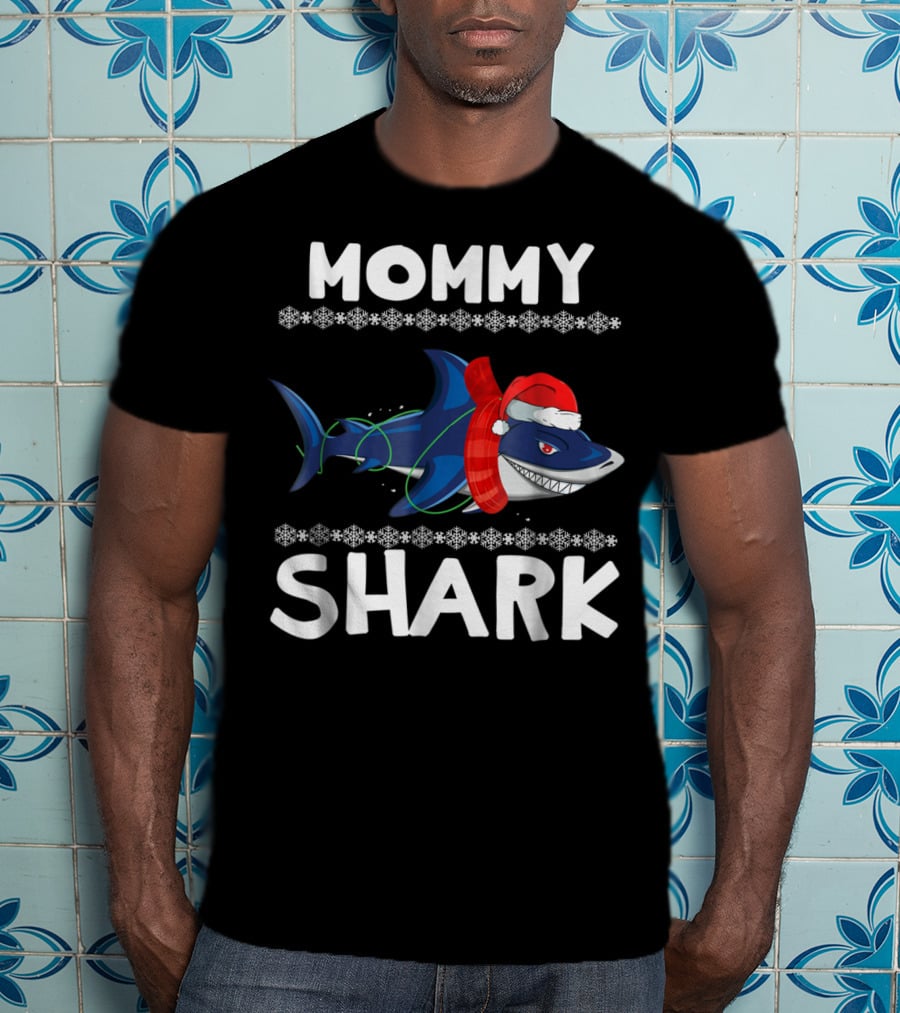 Mommy Shark Christmas Family With Santa Hat And Snowflakes T-Shirt