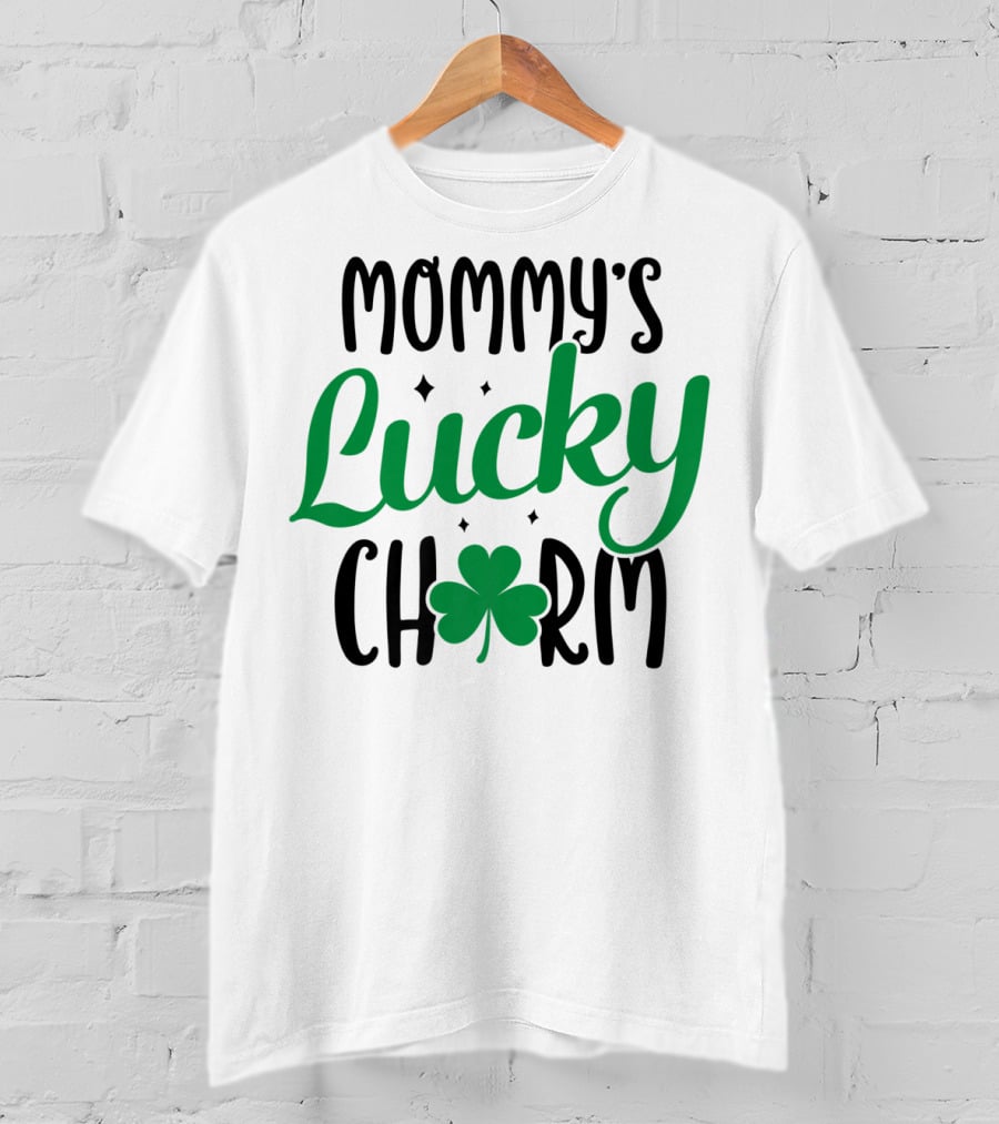 Mommy's Lucky Charm Shamrock St Patricks Day T-Shirt