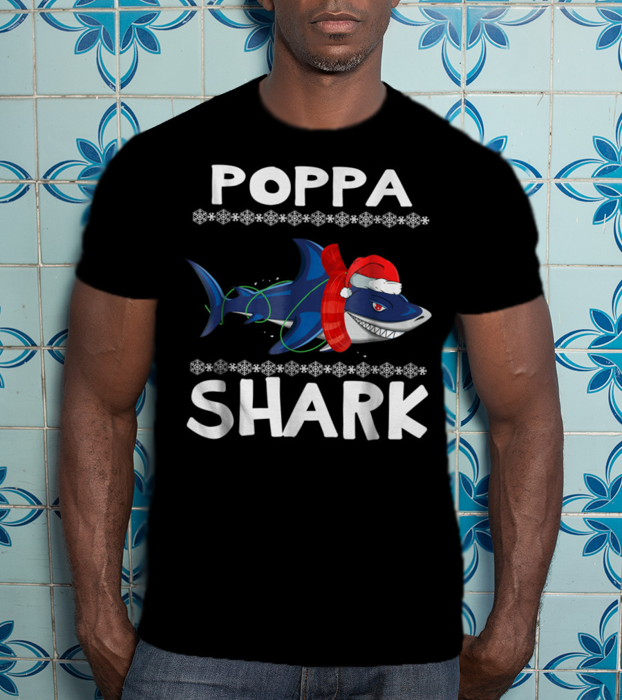 Poppa Shark Ugly Christmas Family Santa Hat Snowflakes T-Shirt