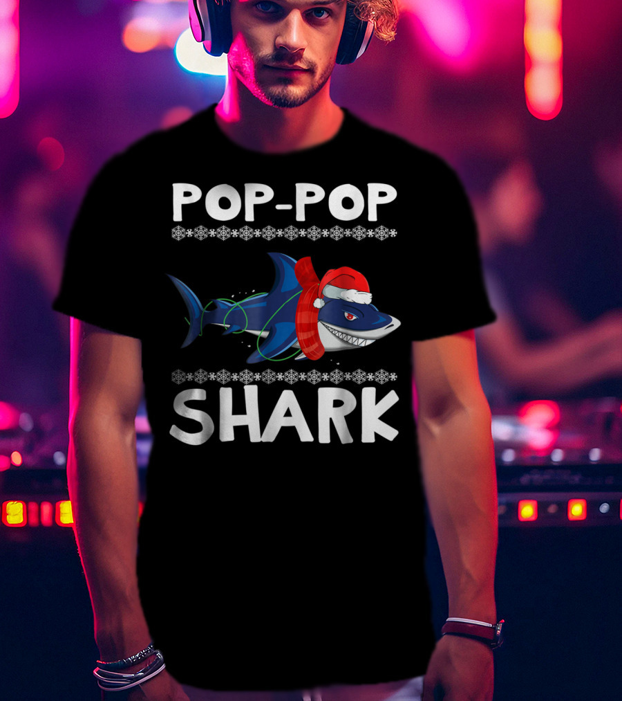 Pop-Pop Shark Santa Hat Christmas Family T-Shirt