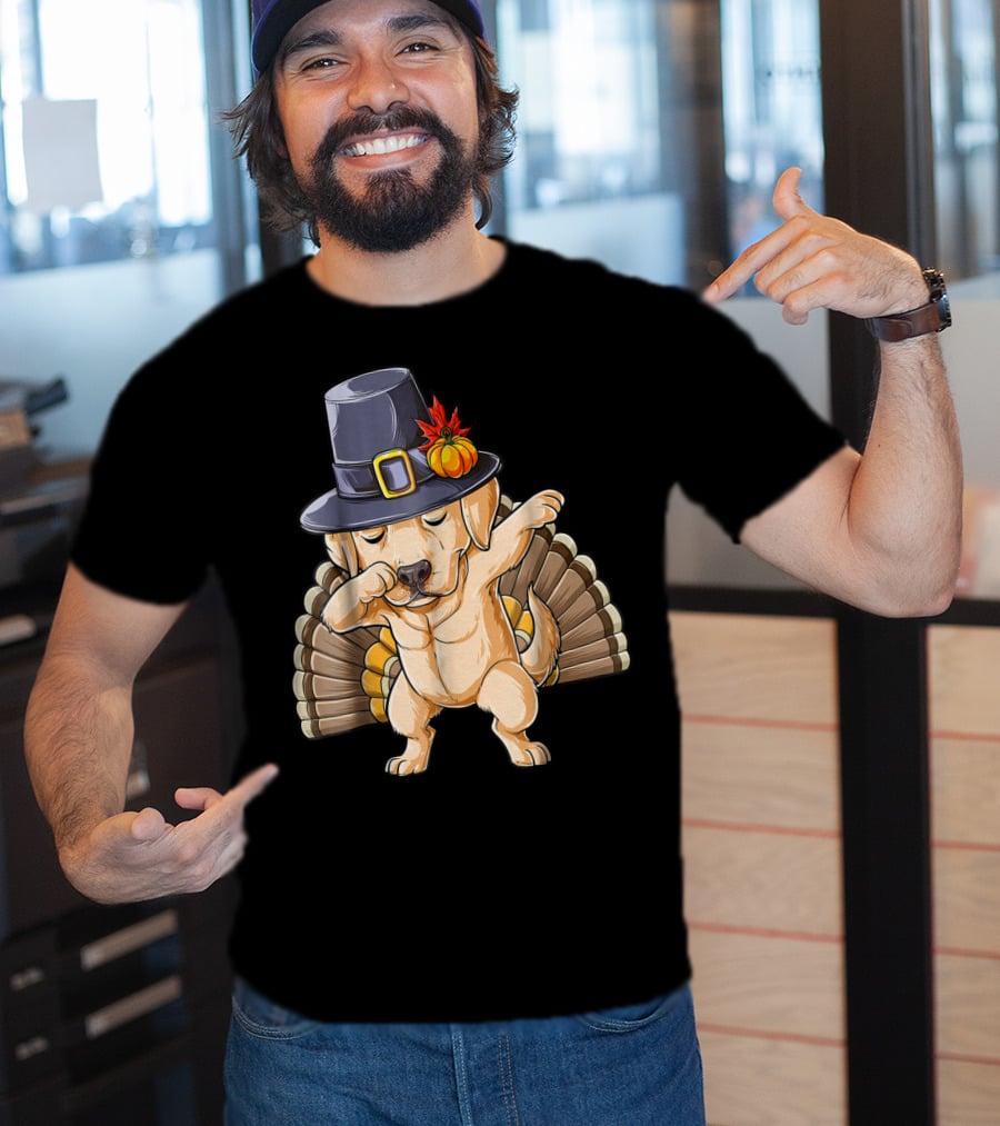 Thanksgiving Labrador Dabbing In Pilgrim Hat With Turkey Feathers T-Shirt