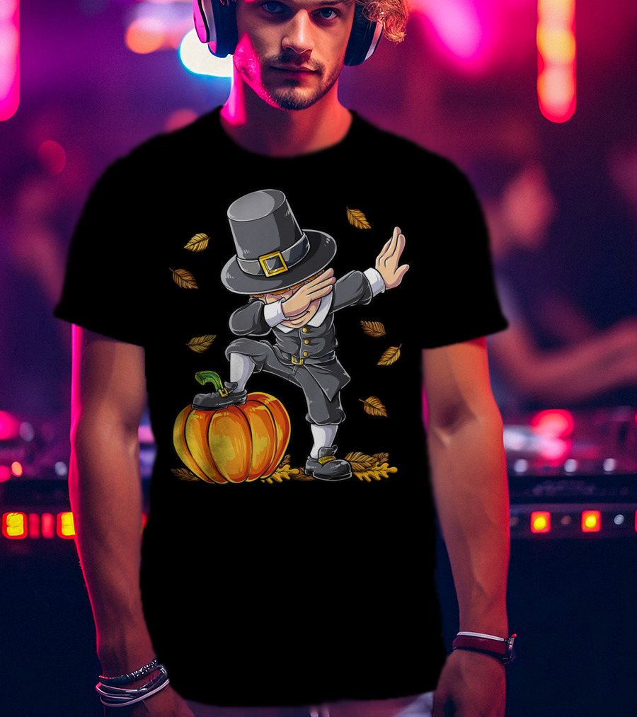 Thanksgiving Dabbing Pilgrim Boy Pumpkin Autumn Leaves T-Shirt