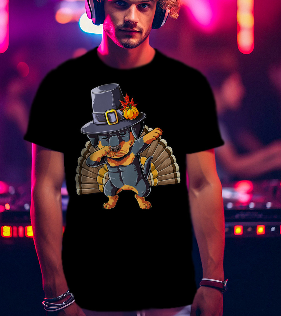 Thanksgiving Dabbing Rottweiler In Pilgrim Hat With Turkey Feathers T-Shirt