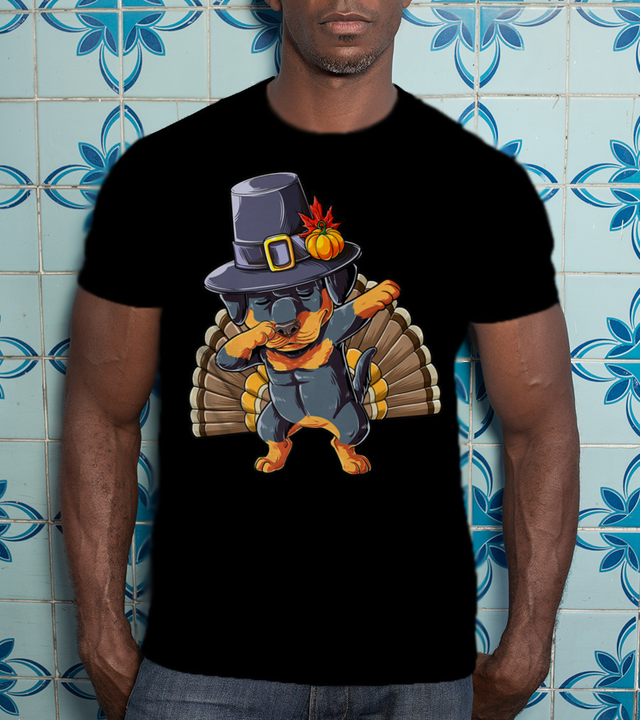Thanksgiving Dabbing Rottweiler In Pilgrim Hat With Turkey Feathers T-Shirt