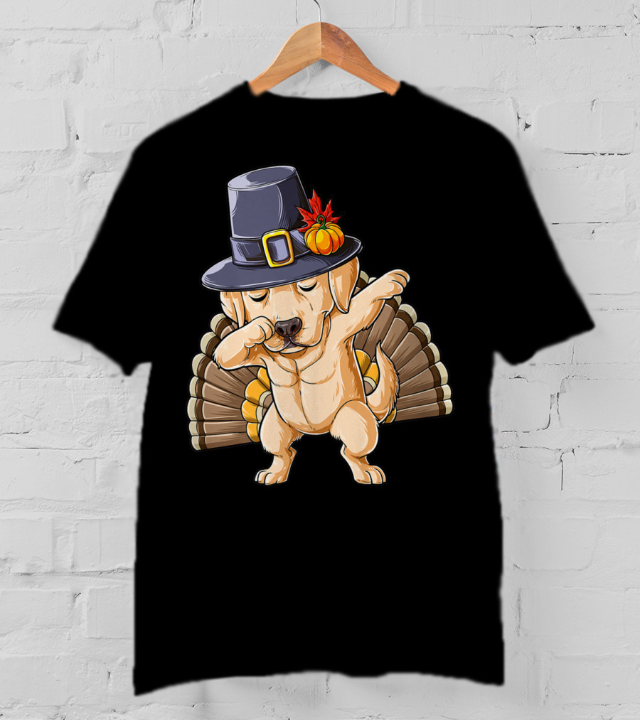 Thanksgiving Dabbing Labrador Wearing Pilgrim Hat With Turkey Tail T-Shirt