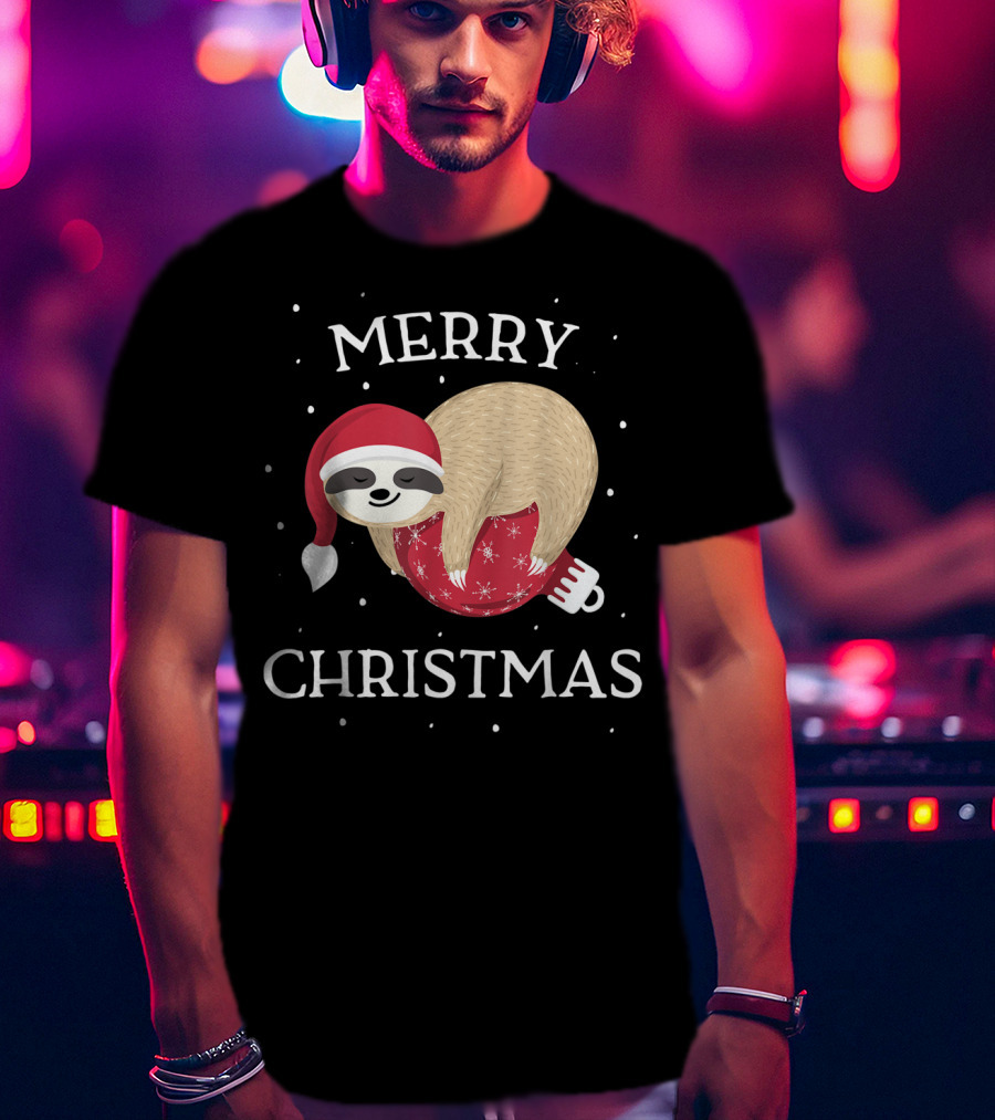 Merry Christmas Sloth Santa Hat Snowflakes T-Shirt