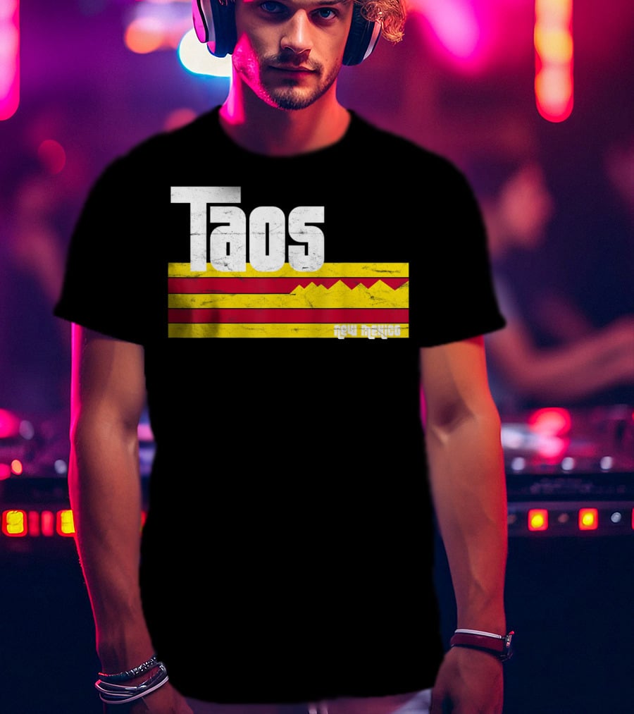 Taos New Mexico Vintage Mountain Stripes Skiing Hiking T-Shirt