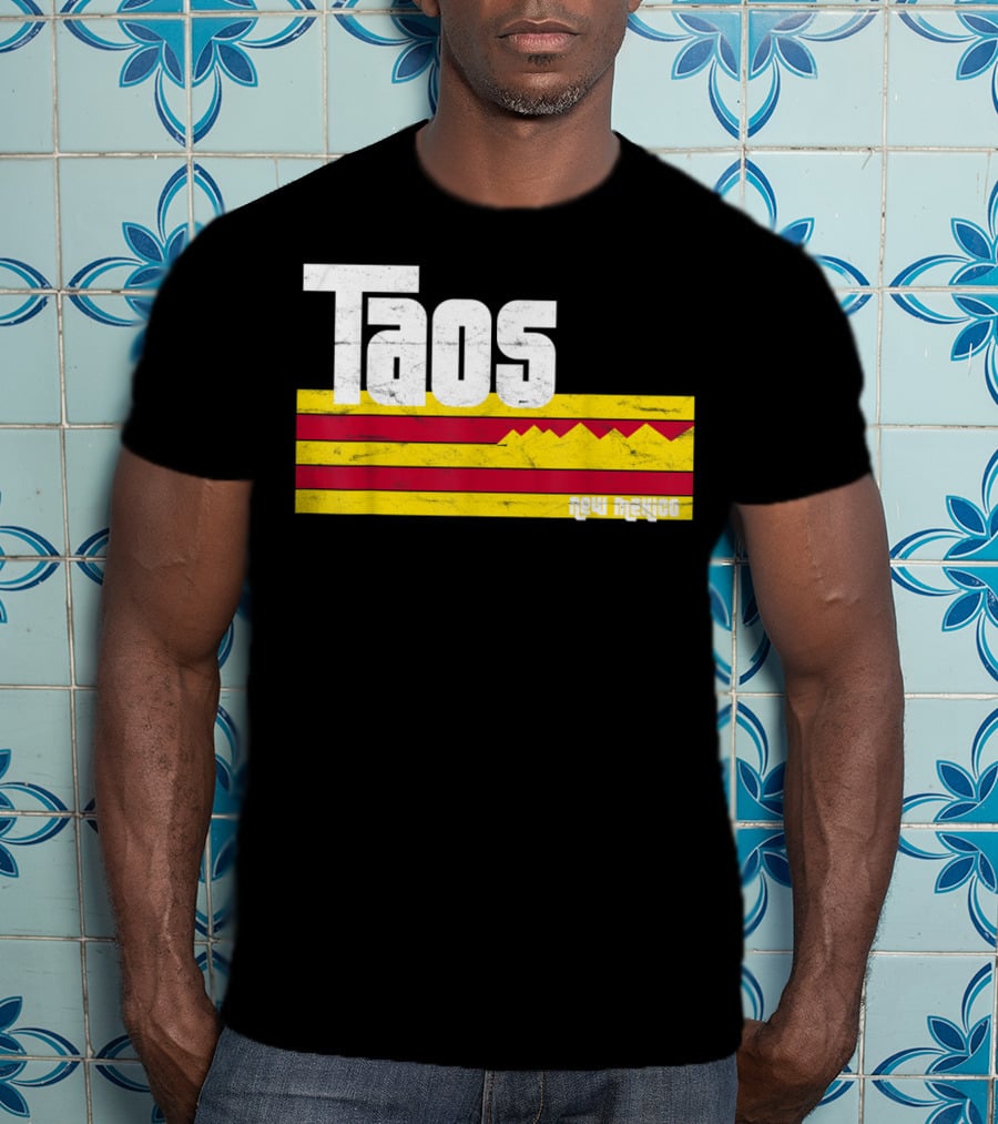 Taos New Mexico Vintage Mountain Stripes Skiing Hiking T-Shirt