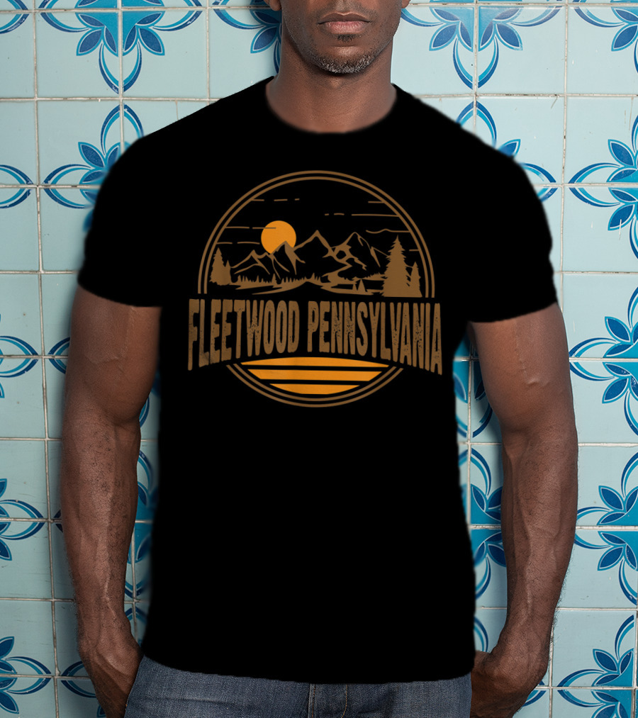 Fleetwood Pennsylvania Vintage Mountain Hiking Scene T-Shirt