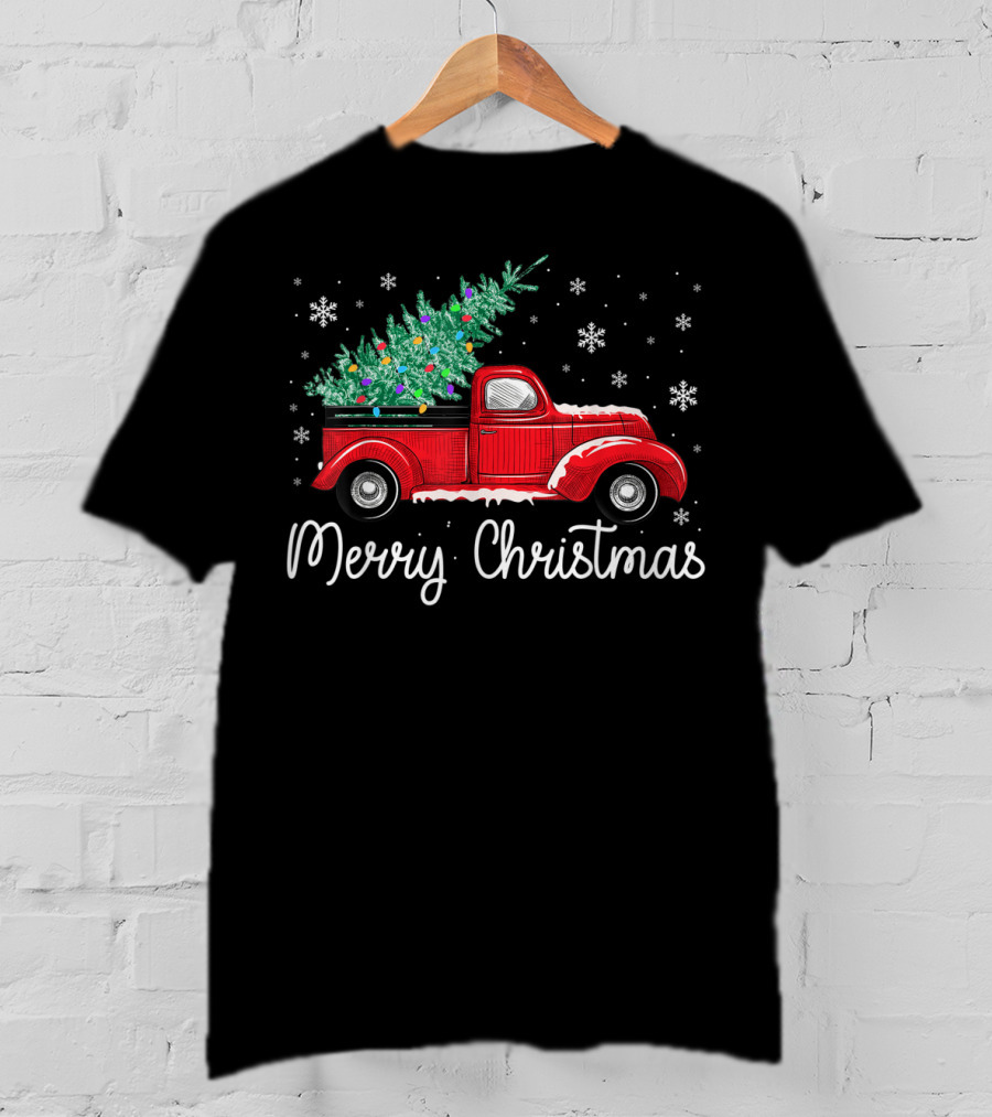 Vintage Red Truck With Christmas Tree And Merry Christmas Snowflakes T-Shirt