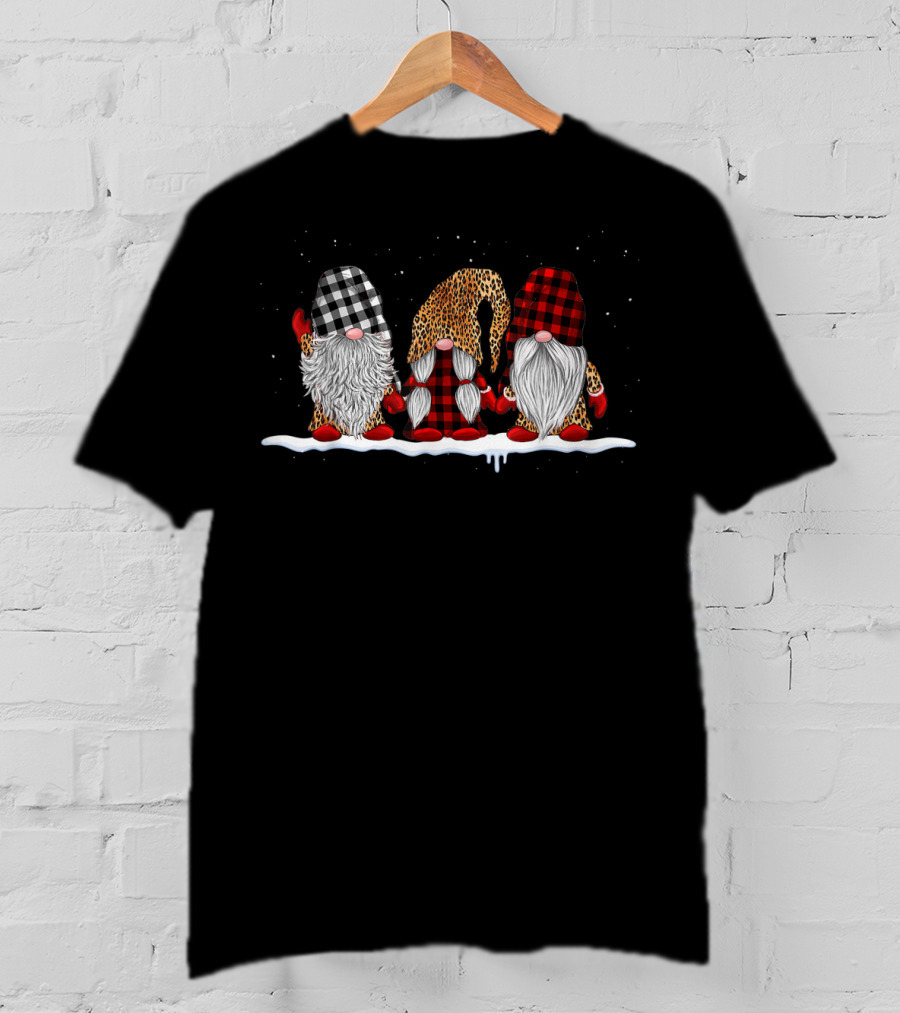 Tree Gnomies Black Red Plaid Leopard Gnomes Snow T-Shirt