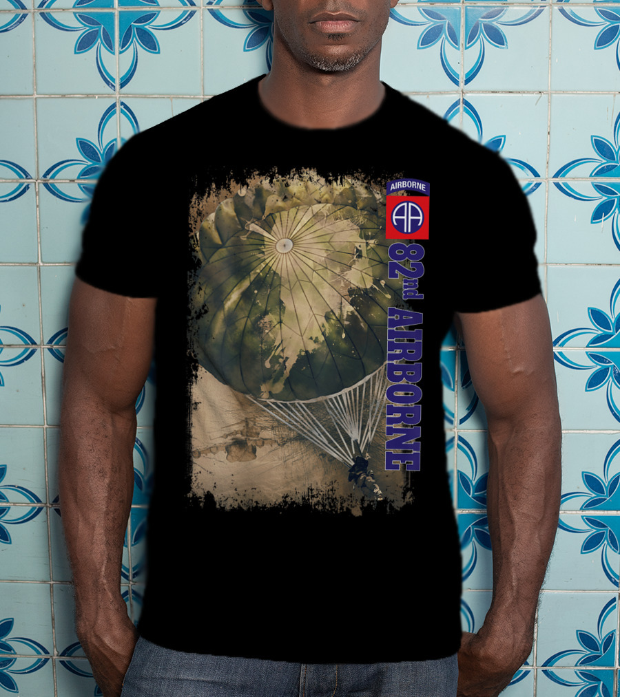 82Nd Airborne Division Parachute And Emblem T-Shirt
