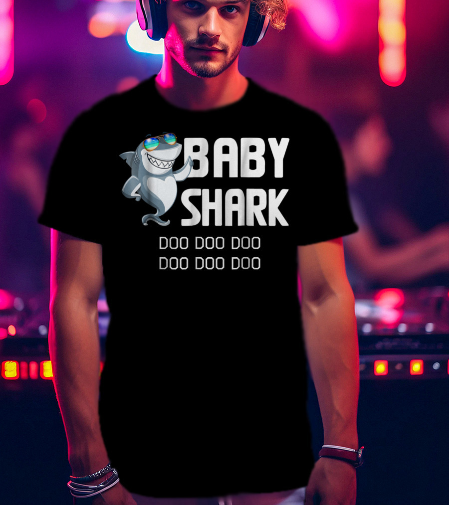 Baby Shark Doo Doo Doo Sunglasses Cool Fun T-Shirt