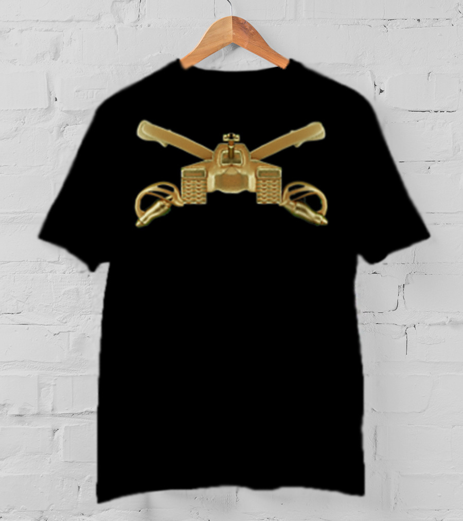 Army Armor Branch Insignia Crossed Sabers T-Shirt