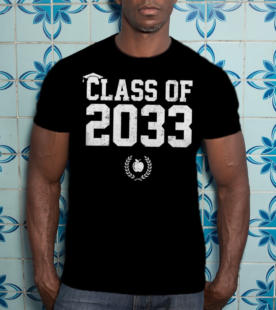 Class Of 2033 Graduate Cap Laurel Apple School Journey T-Shirt