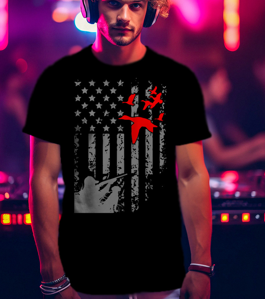 American Flag Waterfowl Hunting With Patriotic Duck T-Shirt