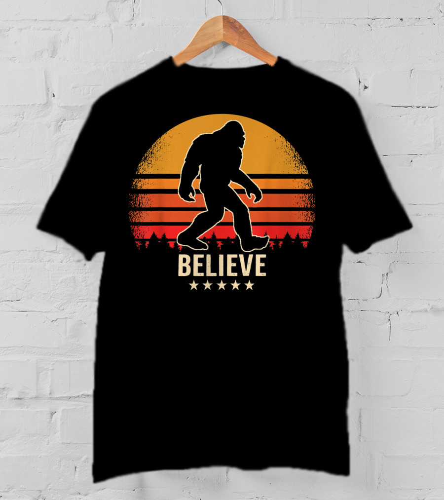 Believe Sunset Bigfoot Silhouette Retro Stars Forest T-Shirt