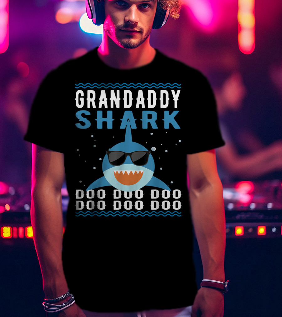 Grandaddy Shark Doo Doo Doo Sunglasses Funny Baby Mommy Kids Video T-Shirt
