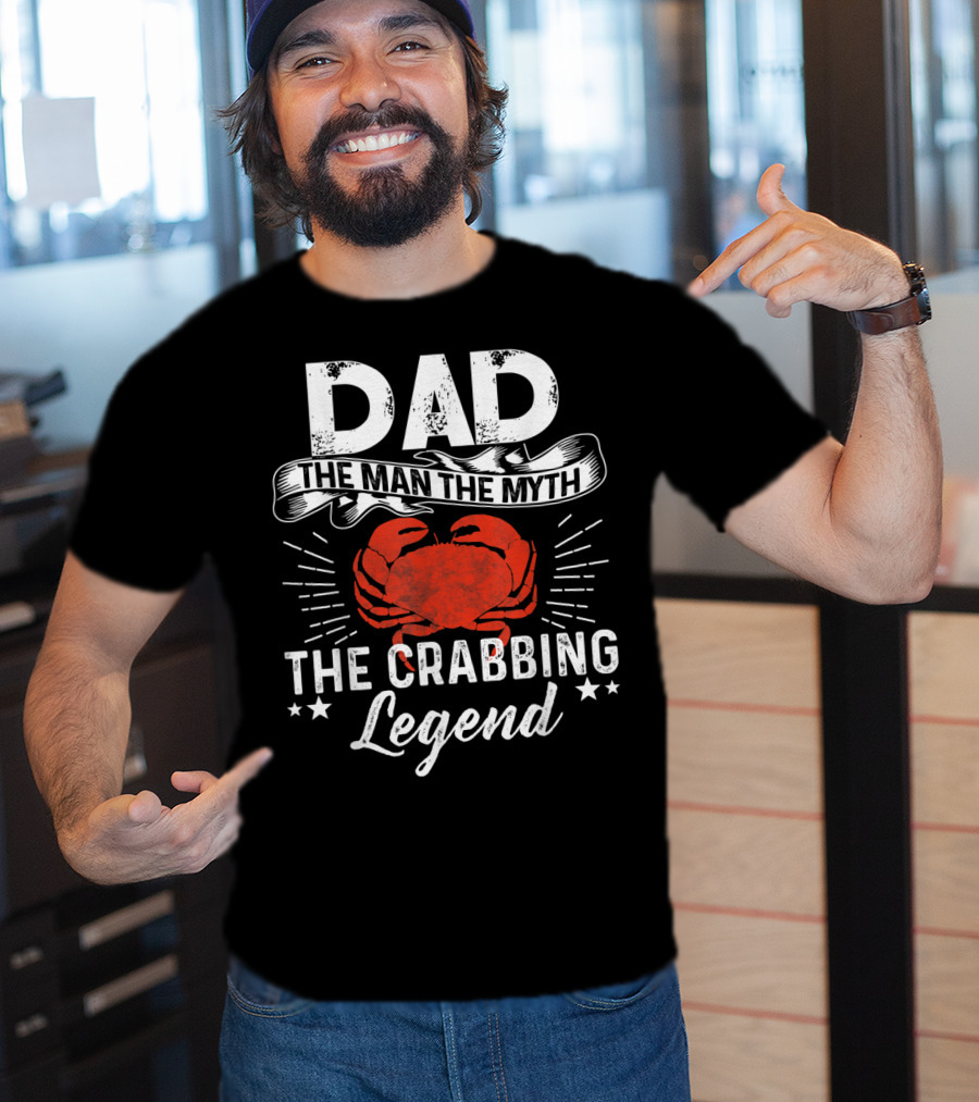 Dad The Man The Myth The Crabbing Legend Red Crab Stars Burst T-Shirt