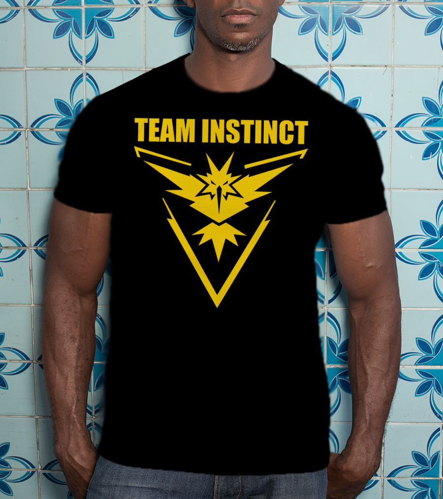 TEAM INSTINCT Pokémon Go Yellow Zapdos T-Shirt