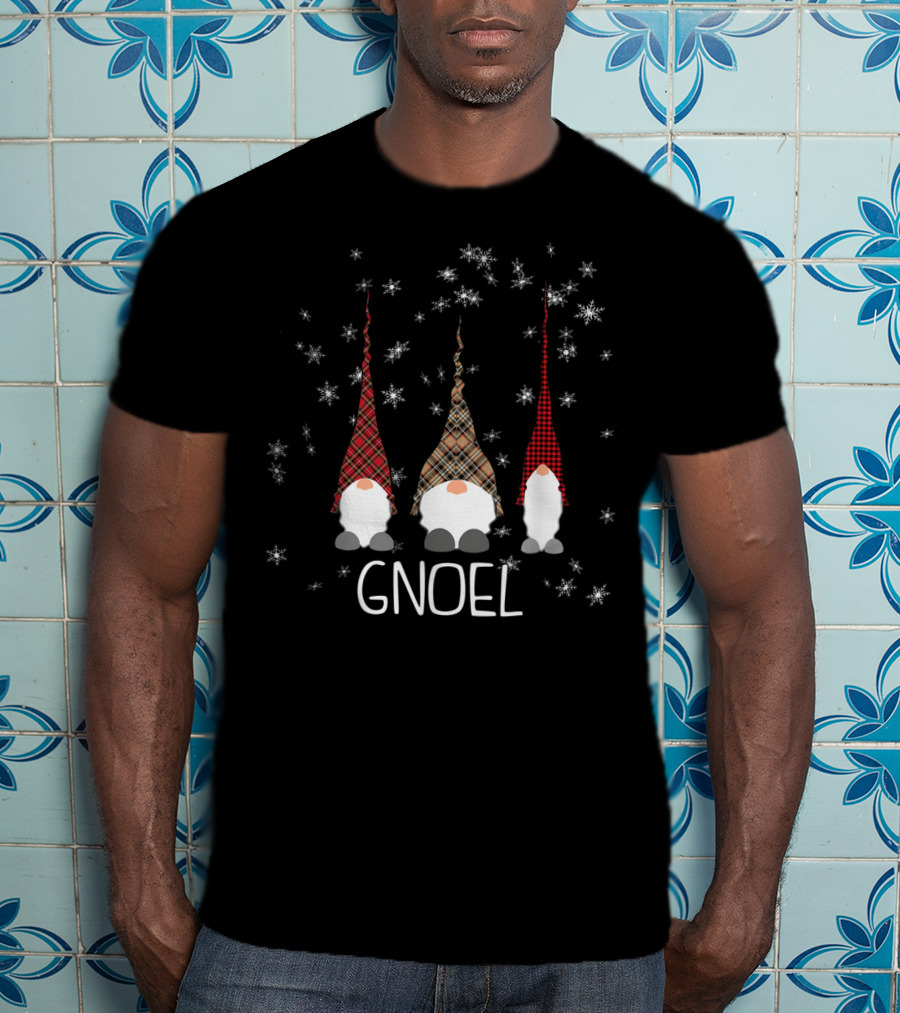 Funny Christmas Gnoel Gnomes With Plaid Hats And Snowflakes T-Shirt