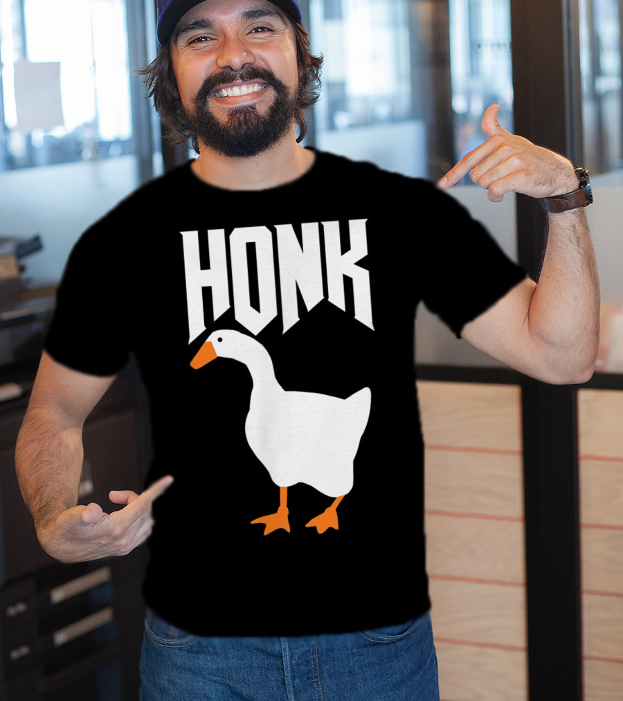 Honk Goose Funny Video Gamer Untitled Goose Game T-Shirt