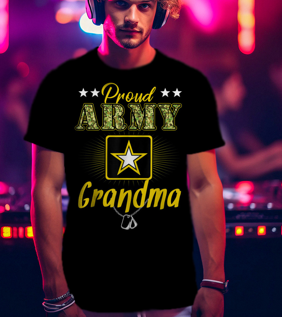 Proud Army Grandma Military Star Emblem Dog Tags T-Shirt