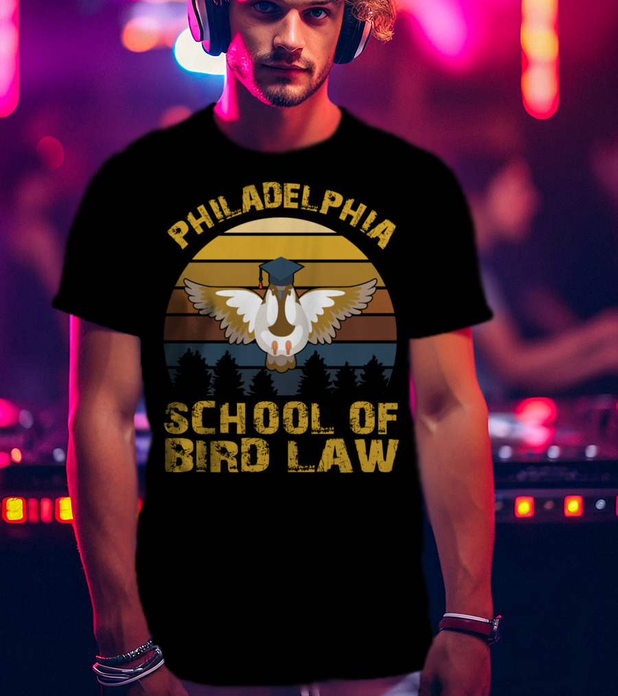 Philadelphia School Of Bird Law Vintage Retro Owl Graduation T-Shirt
