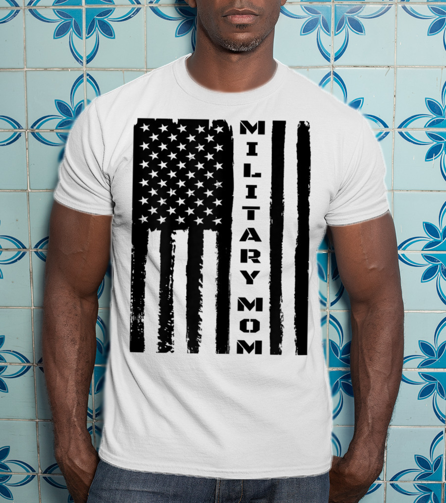 Military Mom American Flag Veteran's Pride T-Shirt