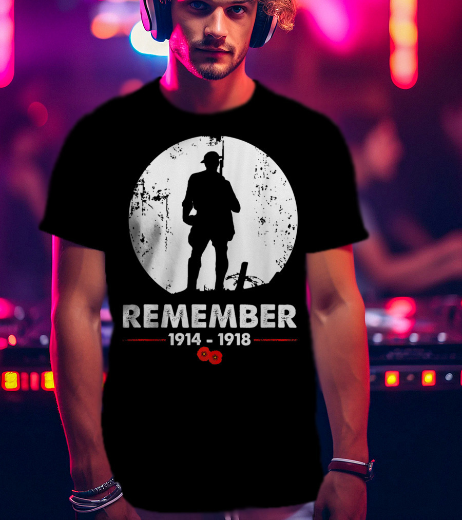 World War 1 Remember 1914-1918 Soldier Silhouette With Poppies T-Shirt