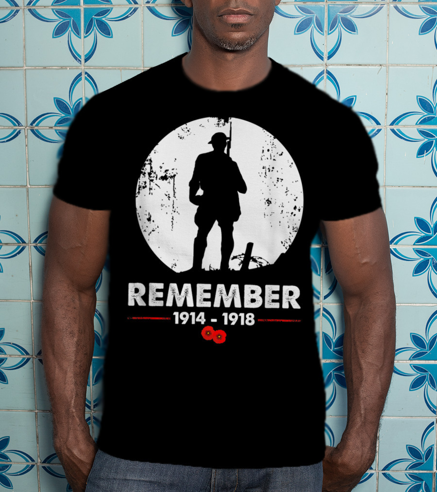World War 1 Remember 1914-1918 Soldier Silhouette With Poppies T-Shirt
