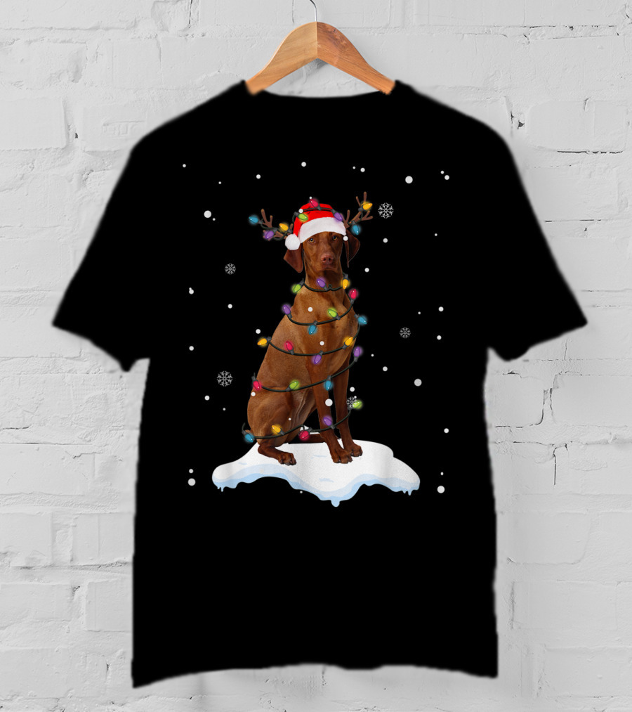 Vizsla Wrapped In Christmas Lights With Santa Hat And Antlers In Snow T-Shirt