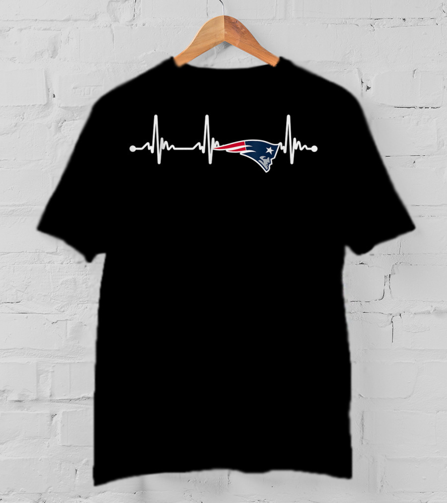 New England Patriots Heartbeat Christmas Football T-Shirt