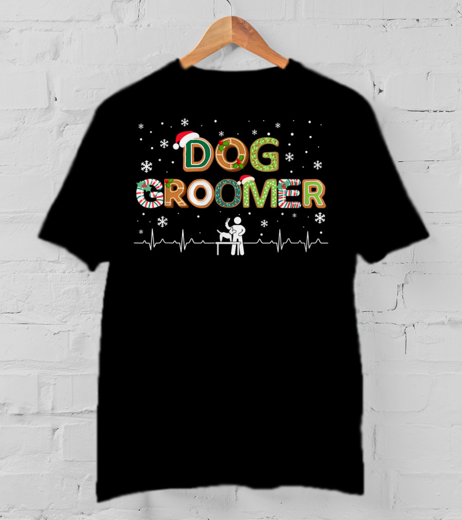 Dog Groomer Christmas Heartbeat Santa Hat Snowflakes T-Shirt