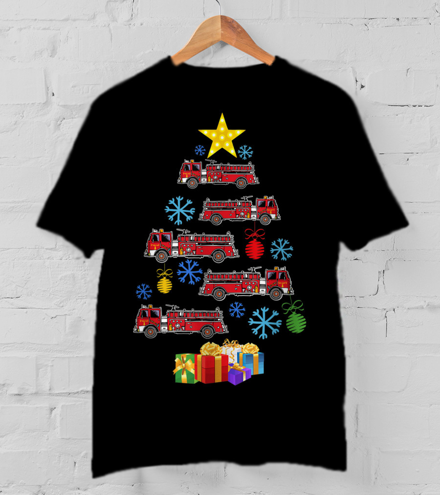Firetruck Christmas Tree Xmas Firefighter Gifts Snowflakes Star T-Shirt
