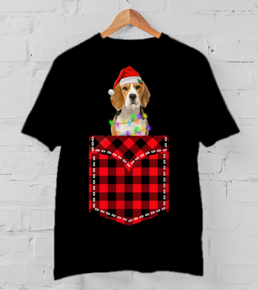 Funny Beagle Santa Hat Buffalo Plaid Xmas Lights In Pocket T-Shirt