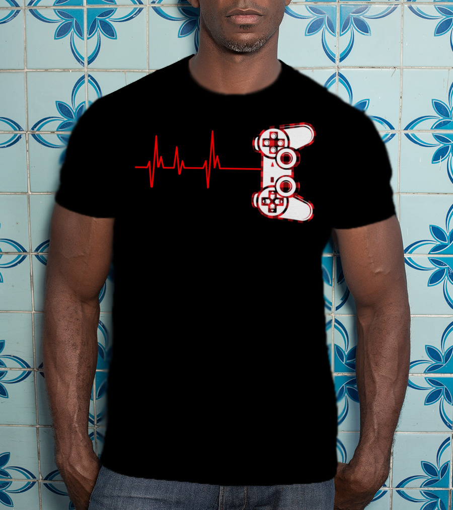 Heartbeat Red Buffalo Plaid Gamer Video Game Controller T-Shirt