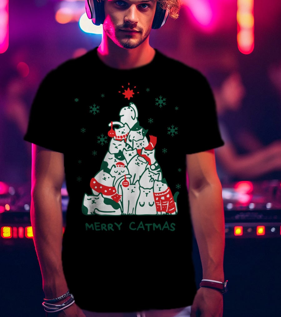 Merry Catmas Funny Cat Christmas Tree Holiday Cats Snowflakes Red Green T-Shirt