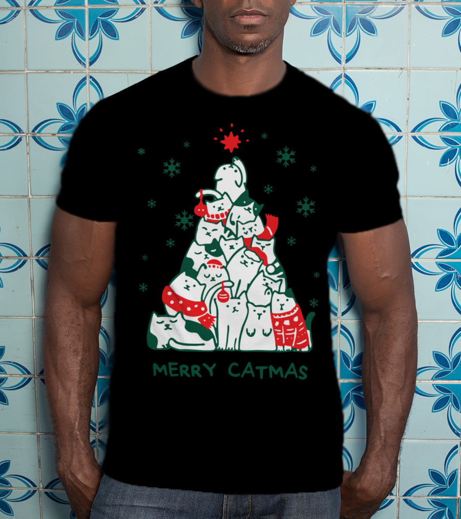 Merry Catmas Funny Cat Christmas Tree Holiday Cats Snowflakes Red Green T-Shirt