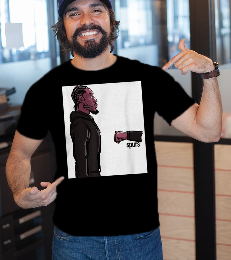 Funny Man Declines Dap Spurs T-Shirt