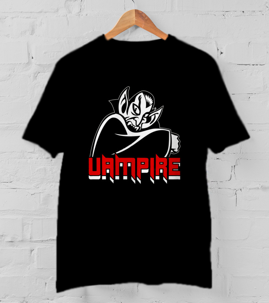 Vampire Halloween Amusing Dracula Graphic Black Red T-Shirt