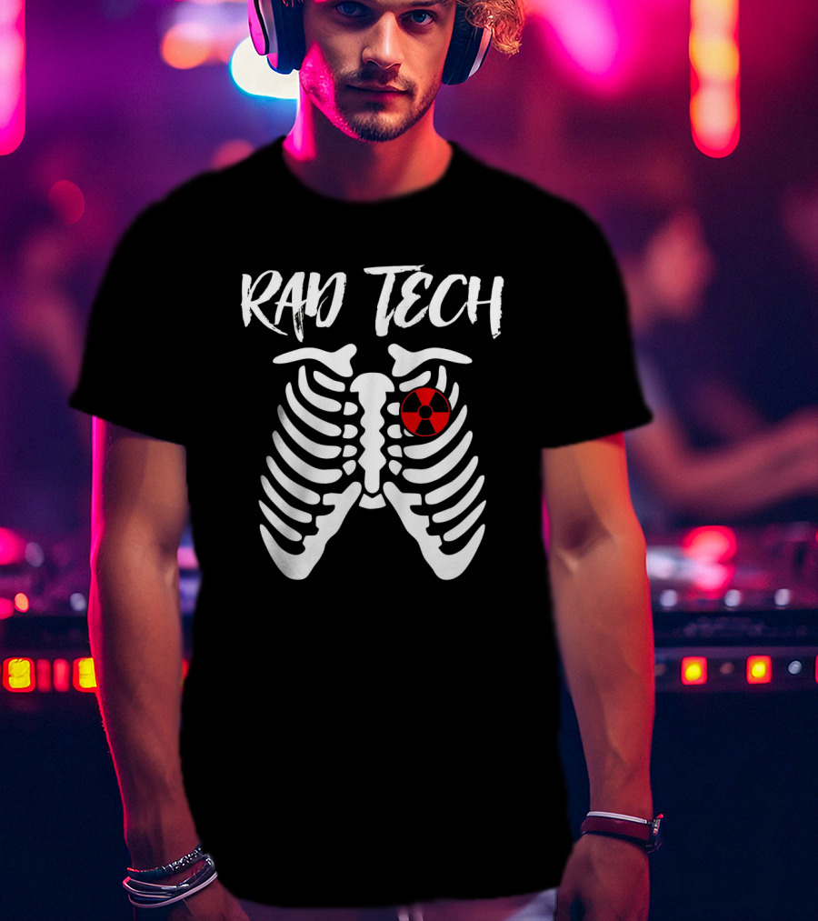 Rad Tech Skeleton Halloween Radiology X-Ray With Radiation T-Shirt