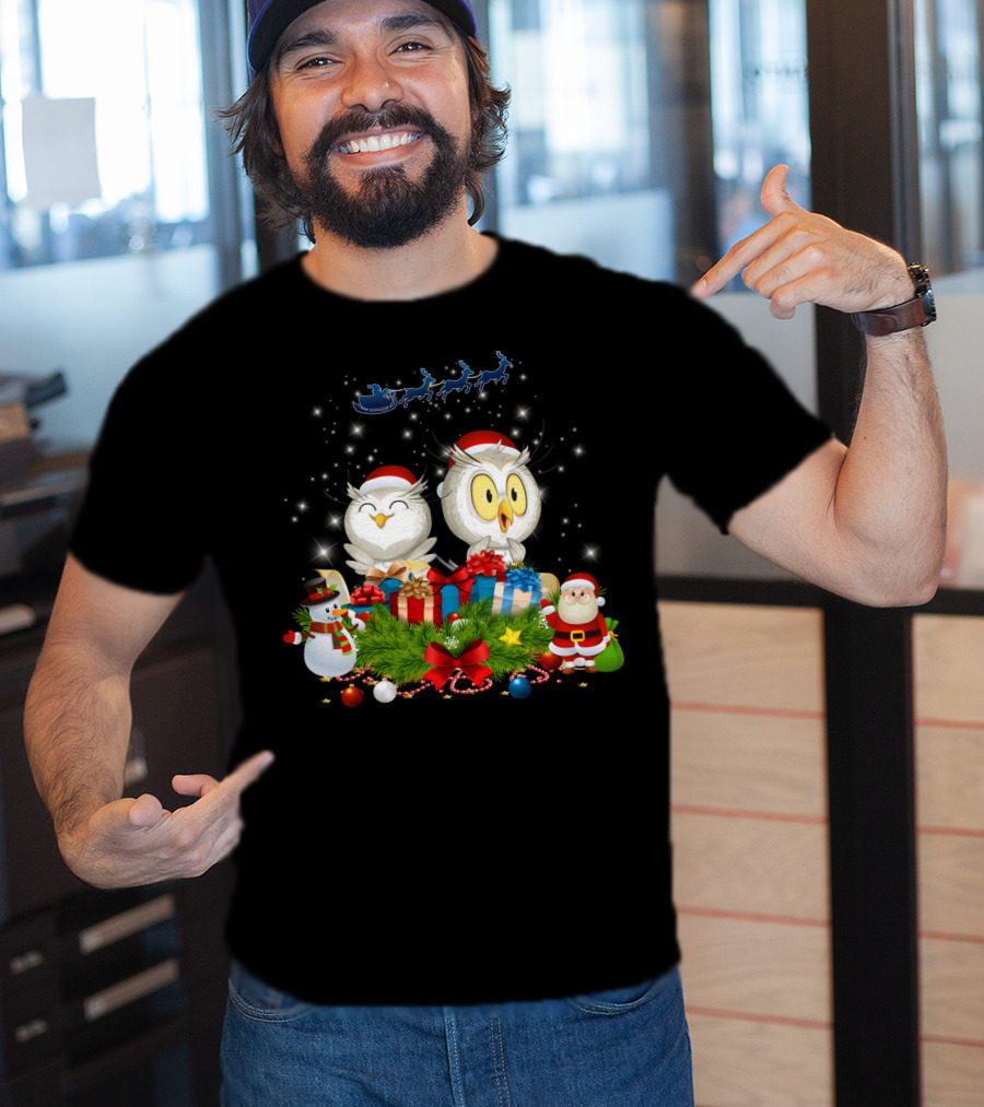 Waiting For Santa Owls With Gifts And Snowman Scene T-Shirt