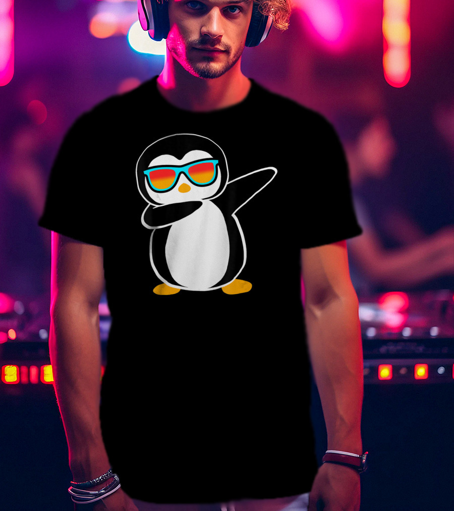 Dabbing Penguin Cute Animal With Sunglasses Birthday Party T-Shirt