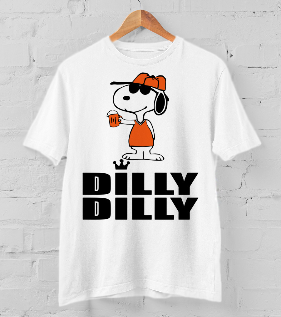 Dilly Dilly Funny Snoopy The Peanuts Movie Beer Hat And Glass T-Shirt